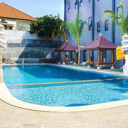 Giri Palma Hotel Malang Exteriör bild