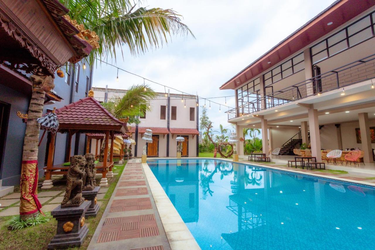 Giri Palma Hotel Malang Exteriör bild